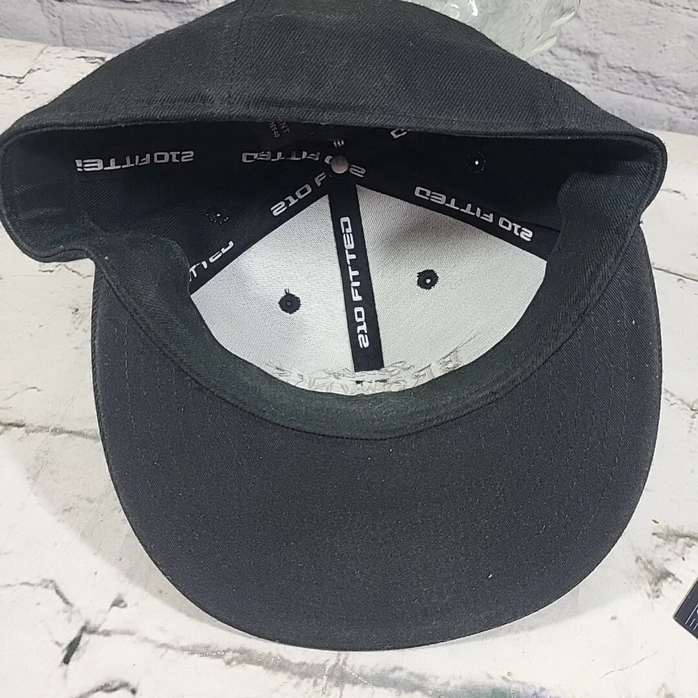 Barley Browns Beer Hat Mens Size 6 7/8-7 1/4 Black 210 Fitted By Flexfit Cap
